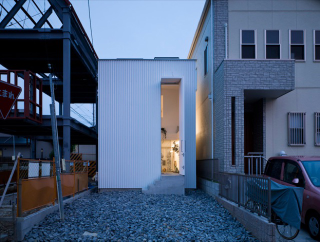 Illustration for article titled Cramped Or Not, I Want To Live in These Tiny Japanese Houses